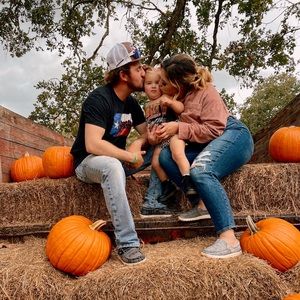 Meet your Posher, Tory